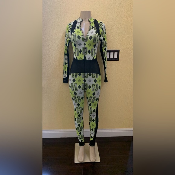 NWOT Free People Movement Size Medium Stars To Mars Long Sleeve Onesie - Picture 2 of 11